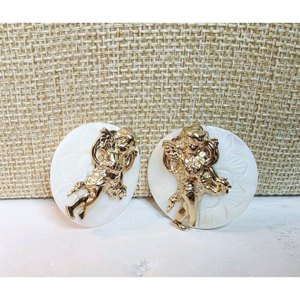 Vtg Lee Sands Angels Heishi Shell Stud Gold Tone Amber Bead Earrings